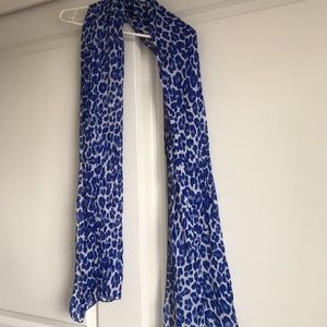 Blue cheetah scarf